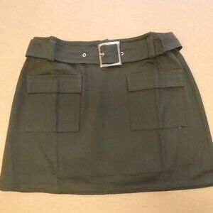 Venus Skirt with Pockets and buckle